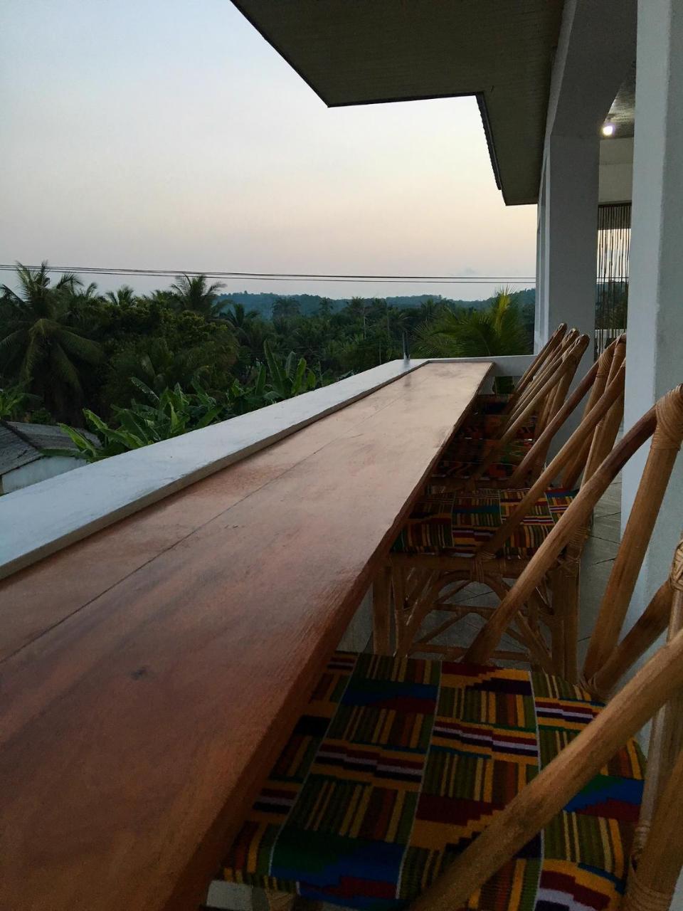 Serenity Haven Lodge Busua Exterior foto