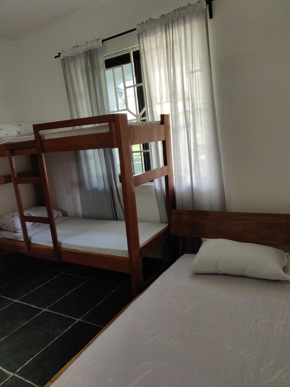Serenity Haven Lodge Busua Exterior foto