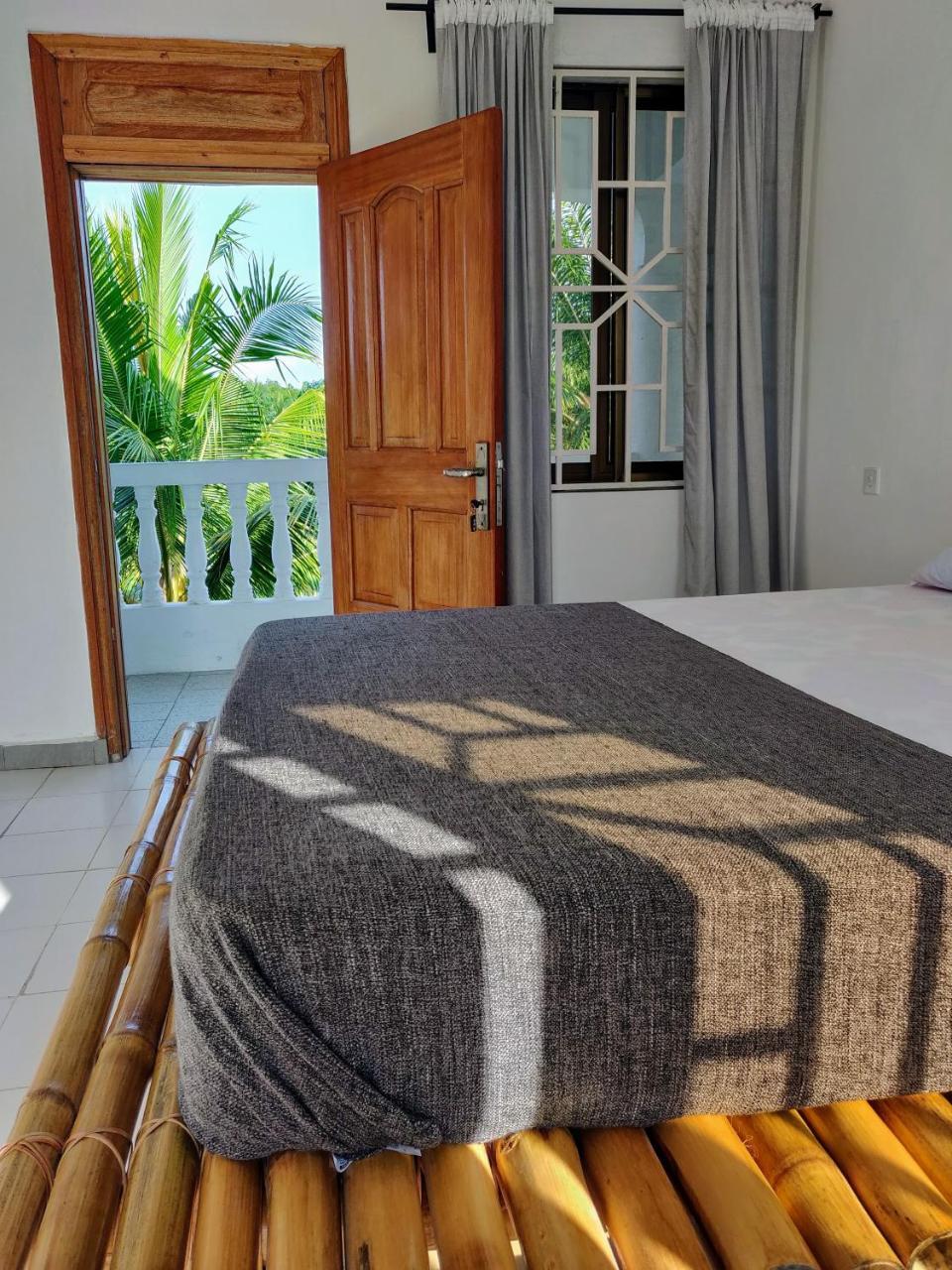 Serenity Haven Lodge Busua Exterior foto